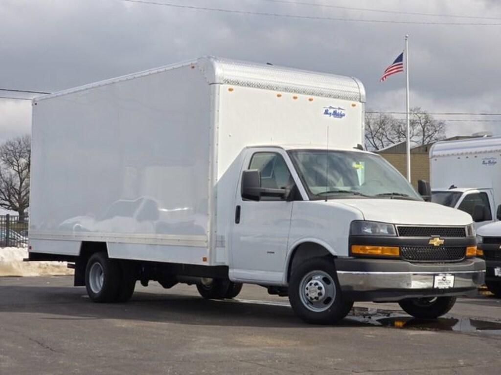 New 2025 Chevrolet Express Commercial Cutaway 1WT Cutaway Van