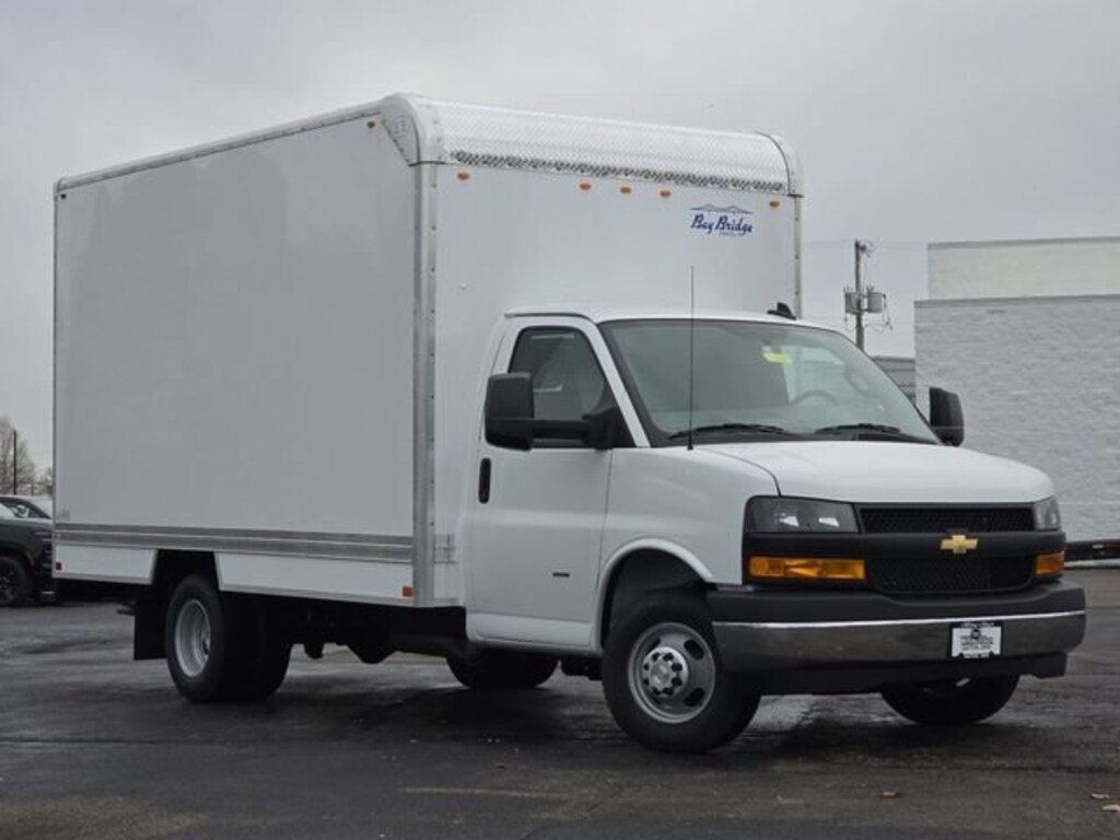 New 2025 Chevrolet Express Commercial Cutaway 1WT Cutaway Van