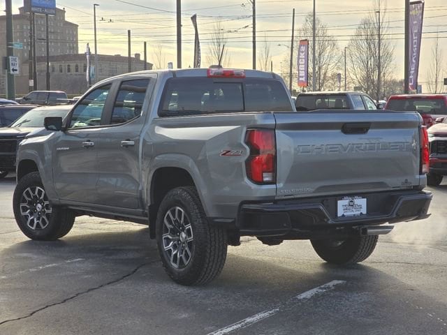 2025 Chevrolet Colorado Z71 - Photo 9
