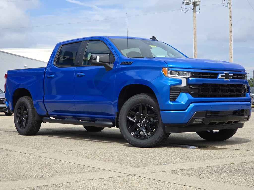 2025 Chevrolet Silverado 1500 RST photo 2
