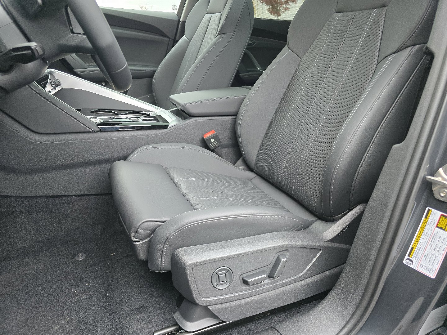 2025 Audi Q5 Premium Plus - Photo 39