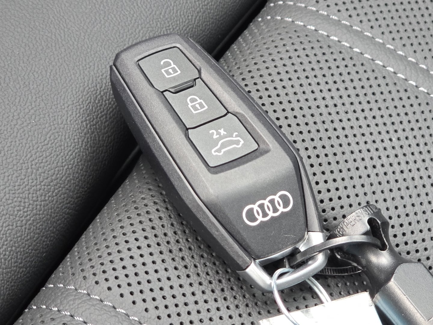 2025 Audi Q5 Premium Plus - Photo 44