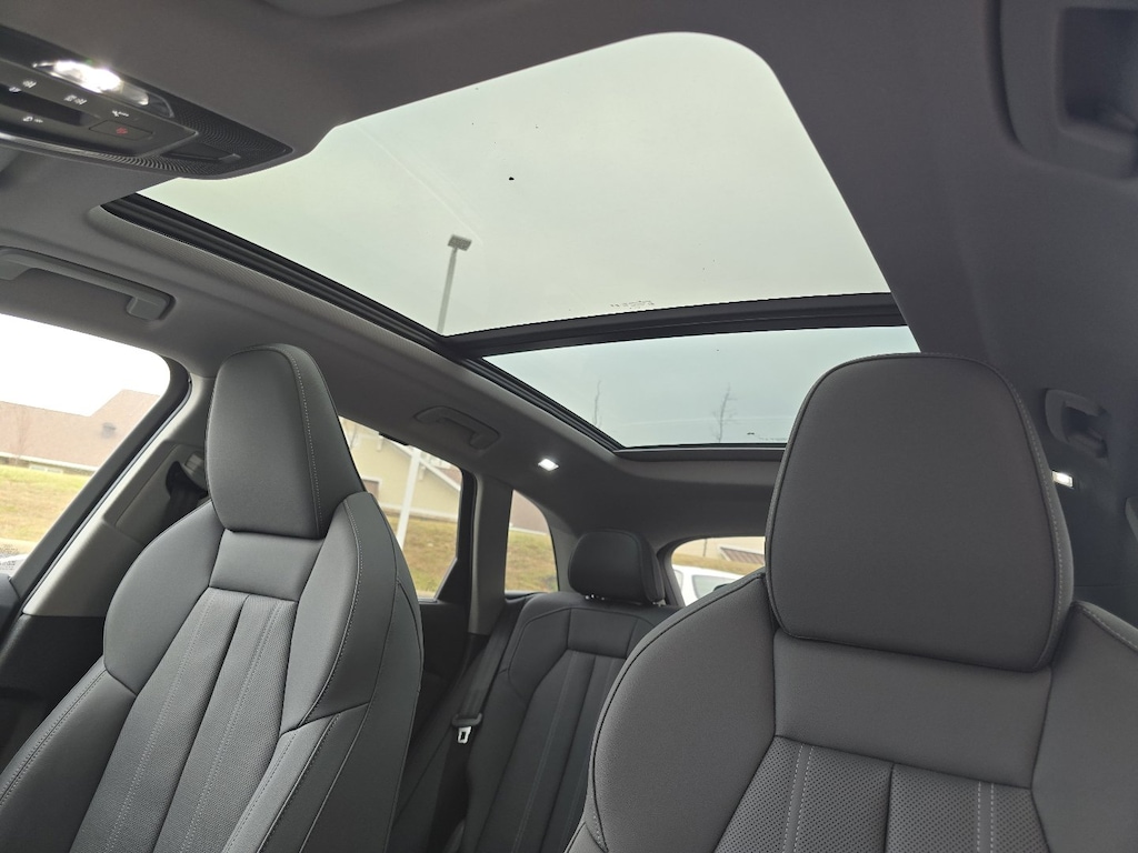 New 2025 Audi Q5 2.0T Premium SUV