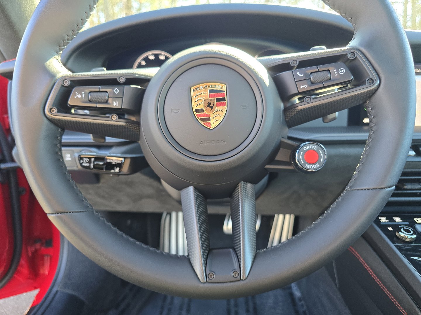 2025 Porsche 911 GTS - Photo 38