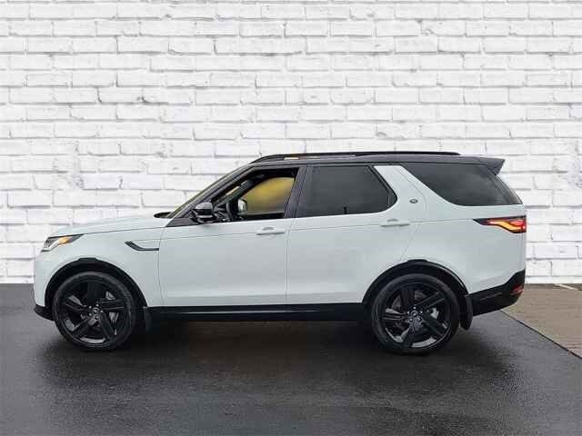 2025 Land Rover Discovery SE photo 2