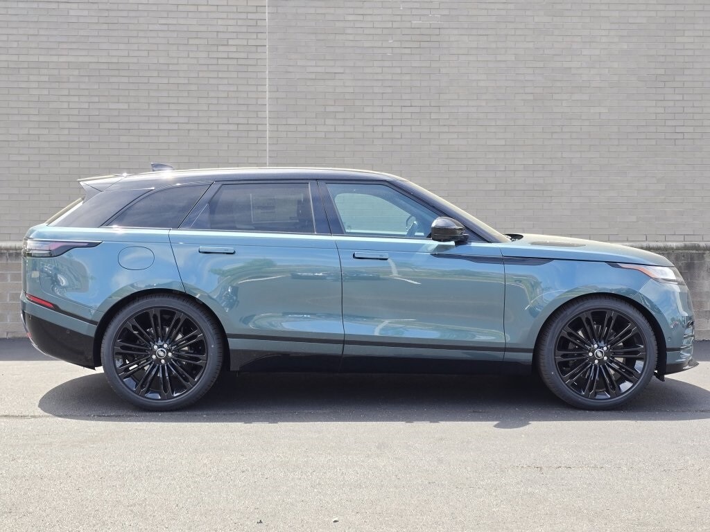 2026 Land Rover Range Rover Velar SE photo 19