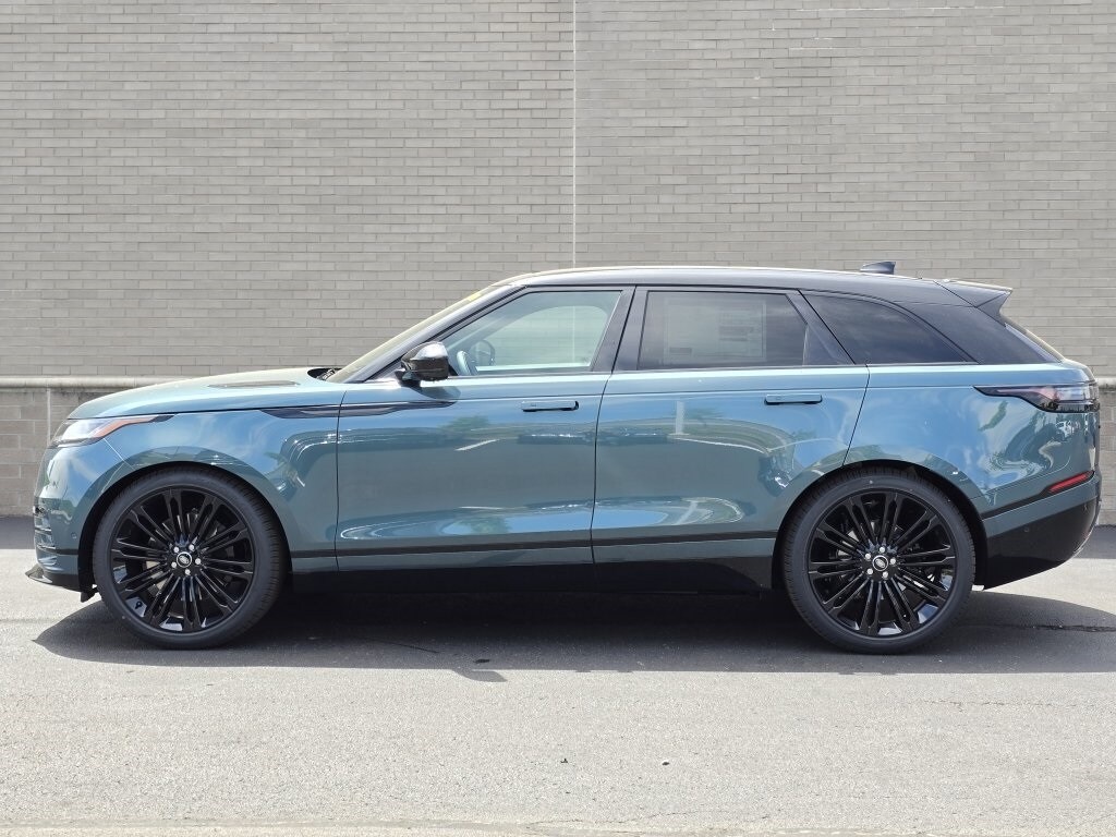 2026 Land Rover Range Rover Velar SE photo 15
