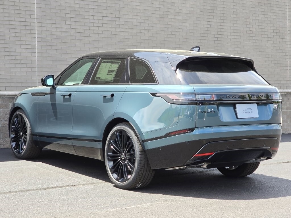 2026 Land Rover Range Rover Velar SE photo 16