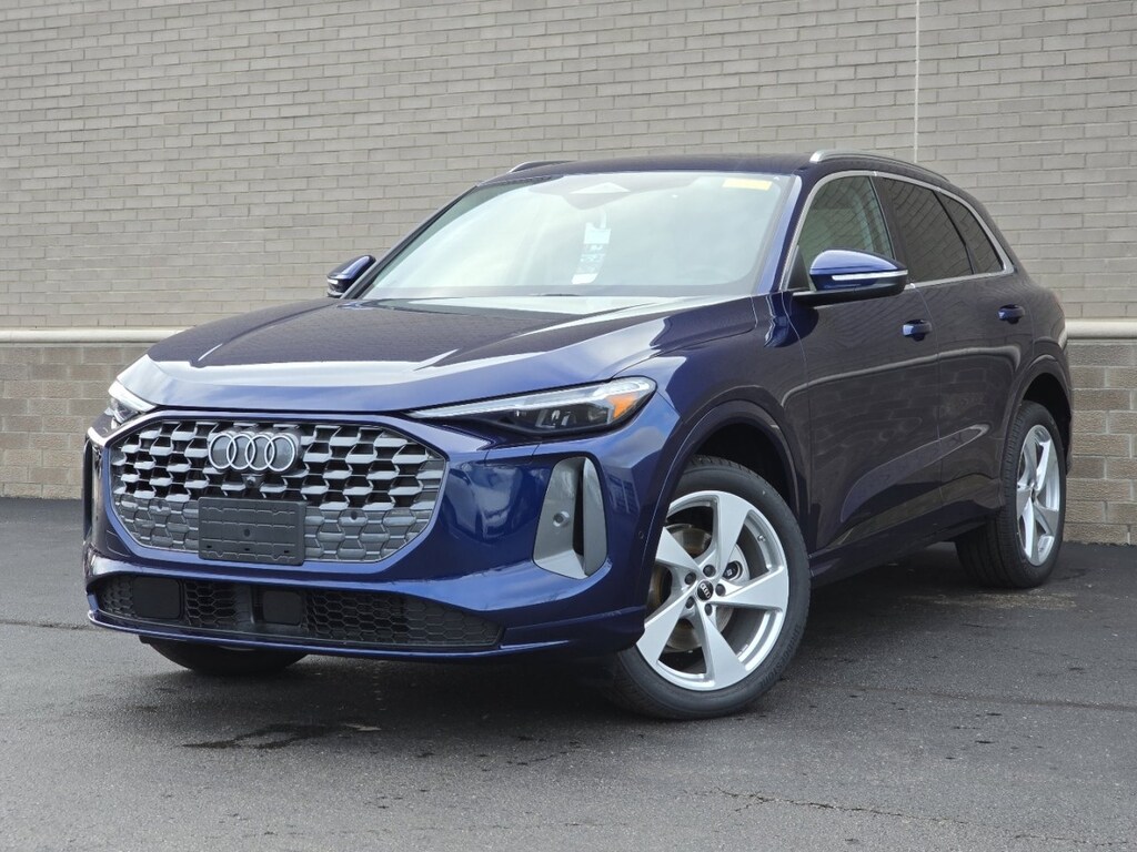 New 2025 Audi Q5 2.0T Premium SUV