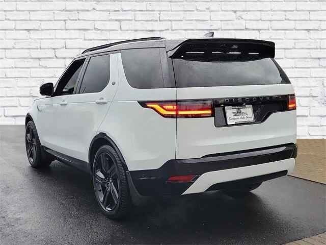 2025 Land Rover Discovery SE photo 3