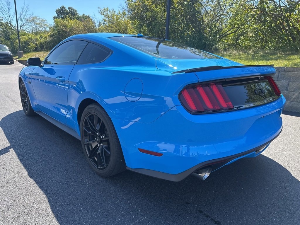 2017 Ford Mustang GT Premium photo 3