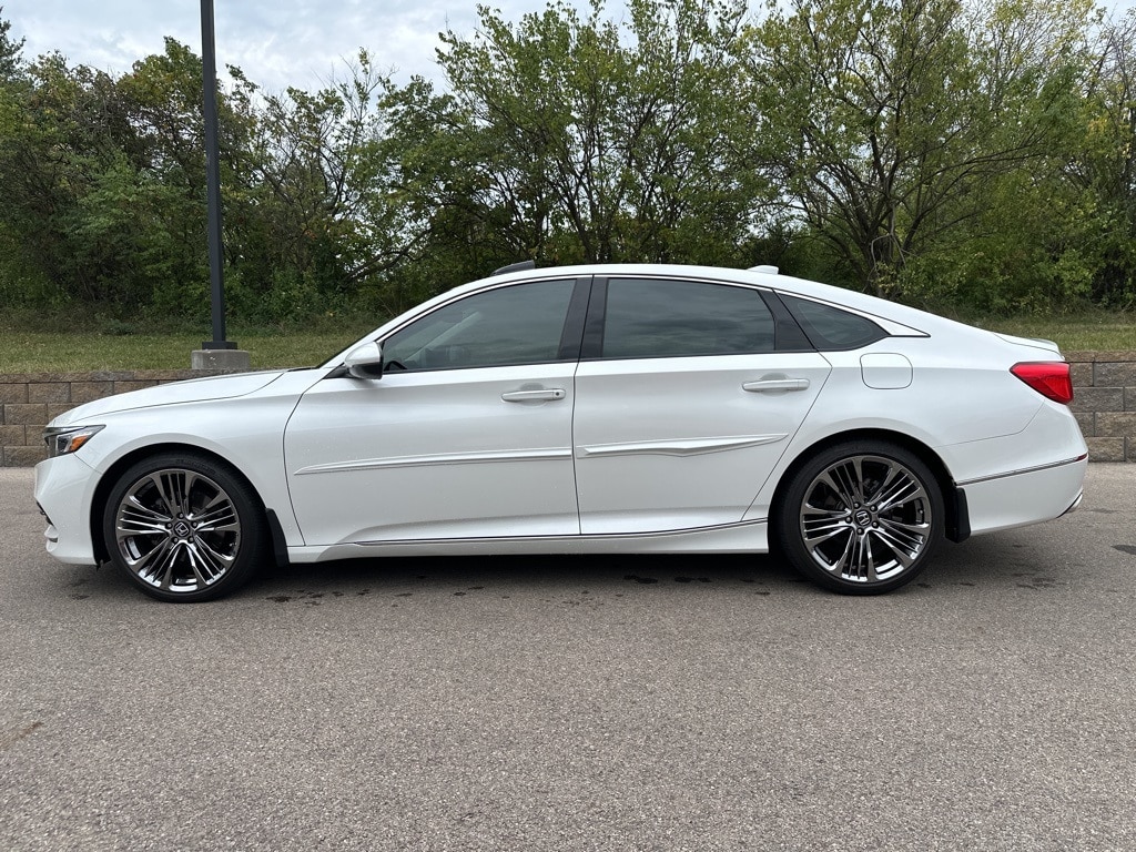 Used 2019 Honda Accord Touring with VIN 1HGCV2F95KA017634 for sale in Dayton, OH