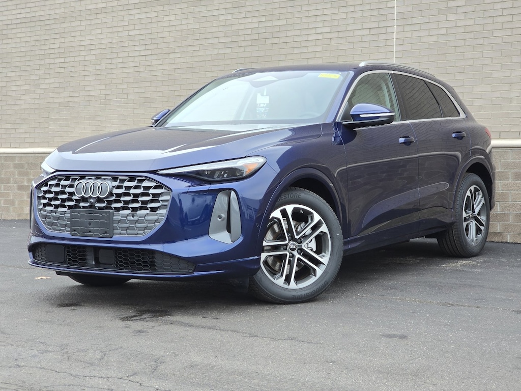 New 2025 Audi Q5 2.0T Premium SUV