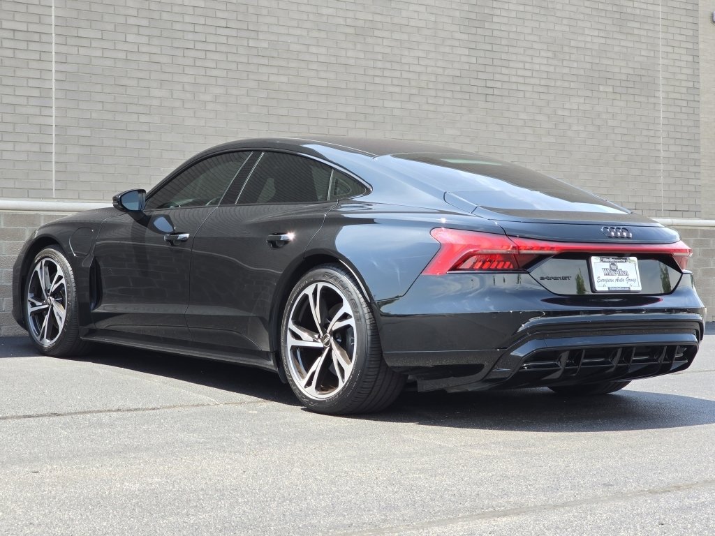 2023 Audi e-tron GT Premium Plus photo 4
