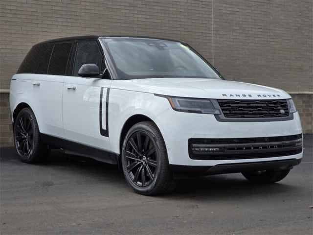 2025 Land Rover Range Rover SE photo 5