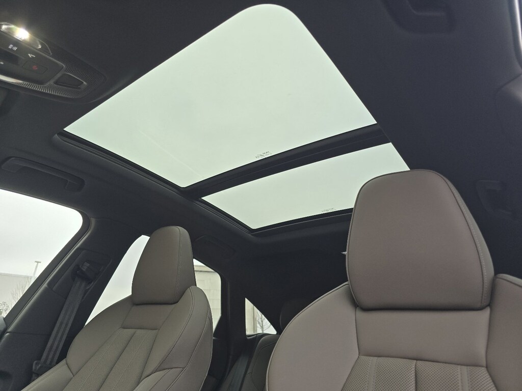 New 2025 Audi Q5 Sportback 2.0T Premium SUV