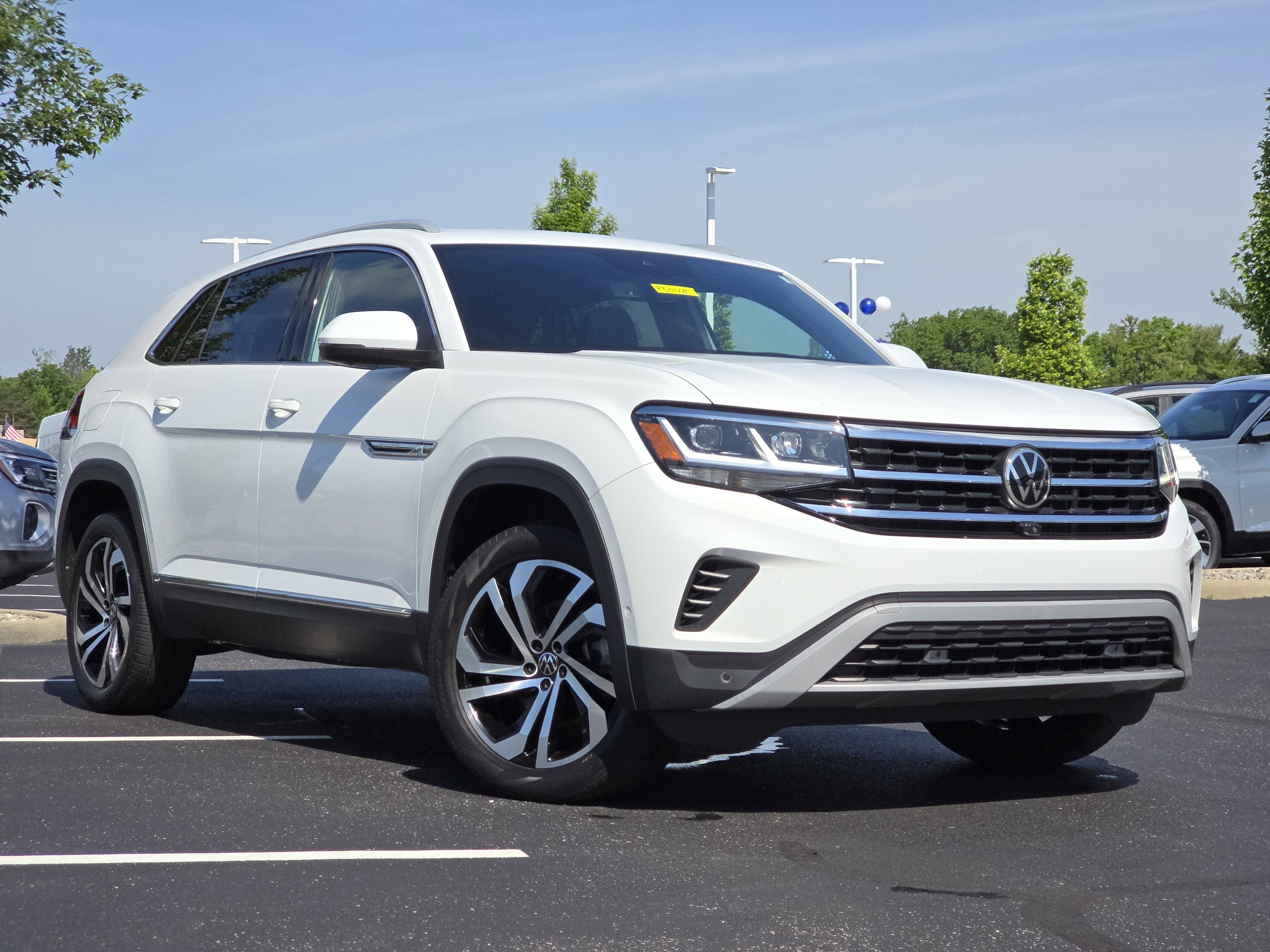 Used 2021 Volkswagen Atlas Cross Sport SEL Premium with VIN 1V2TE2CA9MC222263 for sale in Dayton, OH