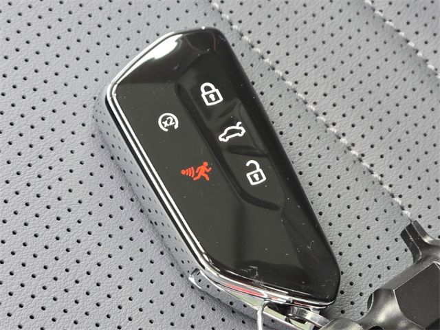 2026 Volkswagen Tiguan SE - Photo 16