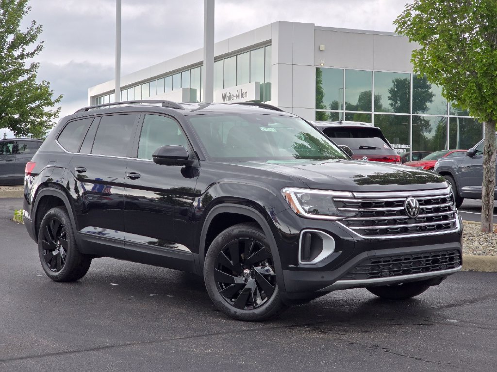 New 2026 Volkswagen Atlas SE w/Technology SUV
