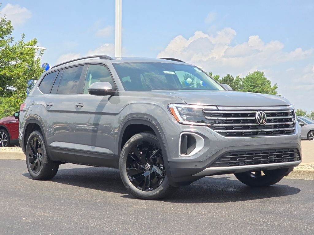 New 2026 Volkswagen Atlas SE w/Technology SUV