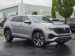 2026 Volkswagen Atlas Cross Sport SEL Premium R-Line SUV