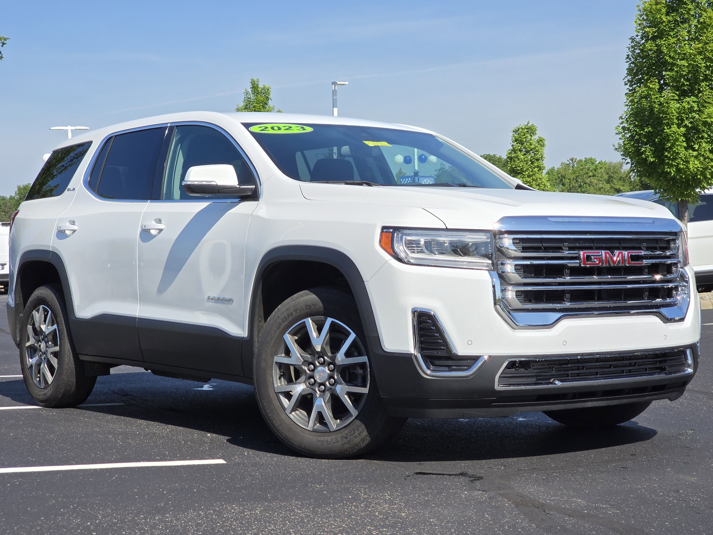 Used 2023 GMC Acadia SLE with VIN 1GKKNKL48PZ170640 for sale in Dayton, OH