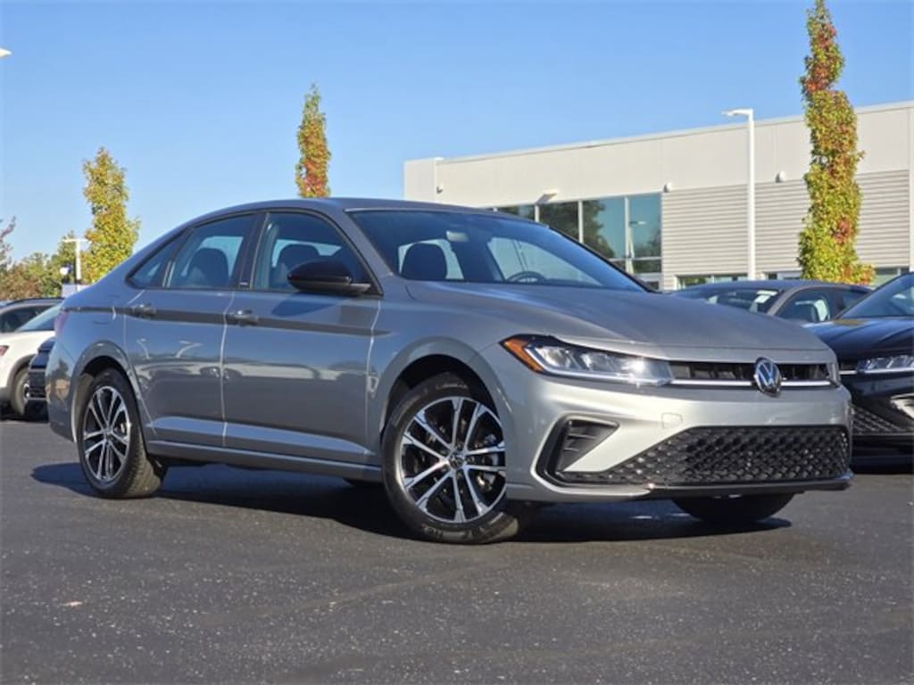 New 2025 Volkswagen Jetta 1.5T Sport Sedan