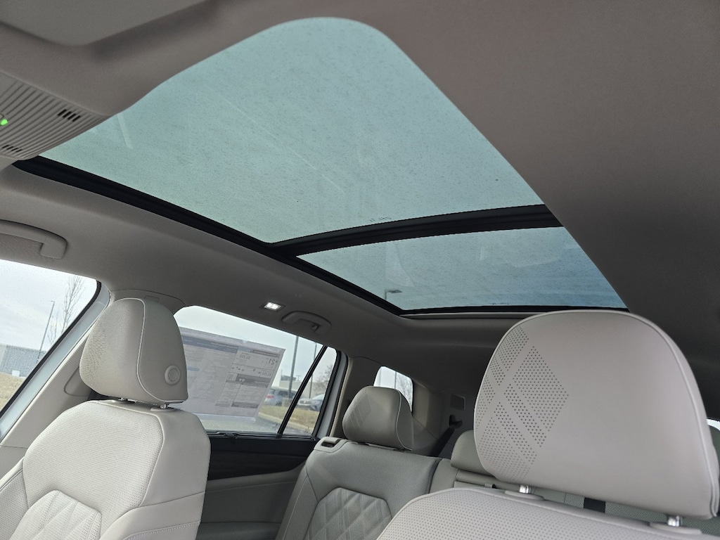 New 2026 Volkswagen Atlas 2.0T SEL Premium R-Line SUV