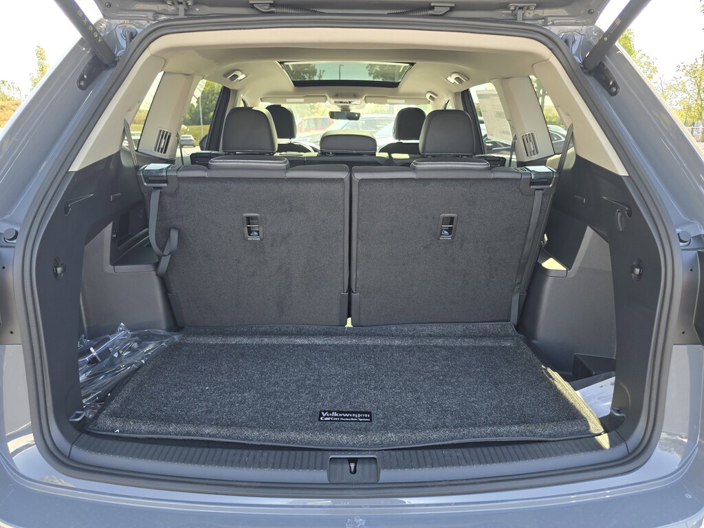 2026 Volkswagen Atlas SE Technology photo 11