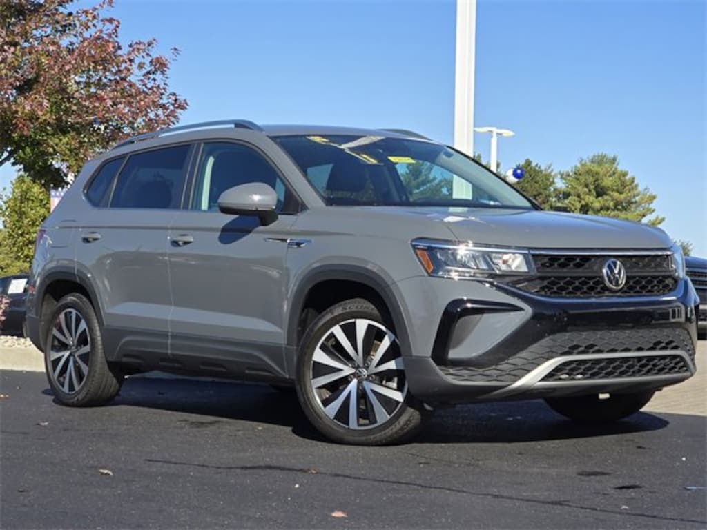 Used 2022 Volkswagen Taos 1.5T SE 4MOTION SUV