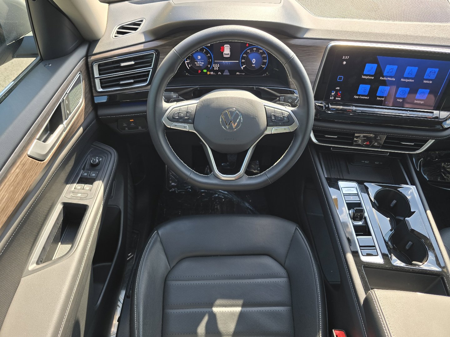 2025 Volkswagen Atlas SEL - Photo 15