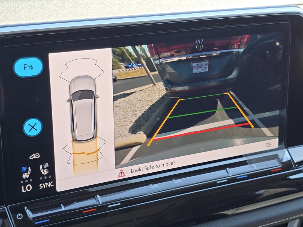 2026 Volkswagen Atlas SE Technology photo 3