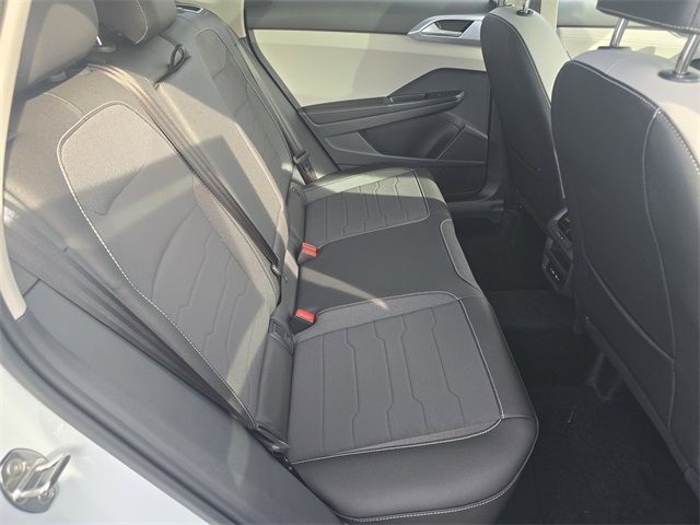 2026 Volkswagen Taos SE - Photo 11