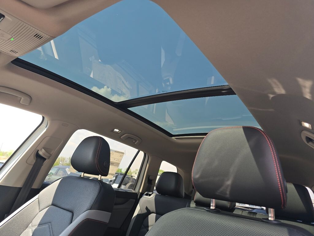 Certified 2025 Volkswagen Atlas 2.0T Peak Edition SUV