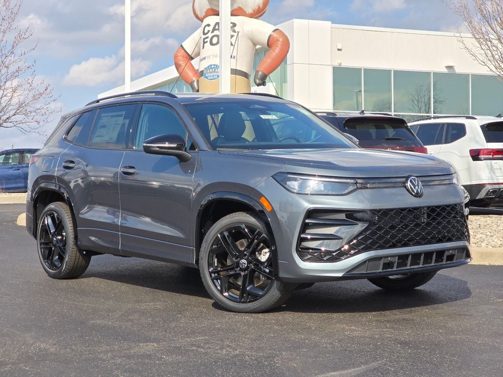 New 2026 Volkswagen Tiguan 2.0T SE R-Line Black SUV