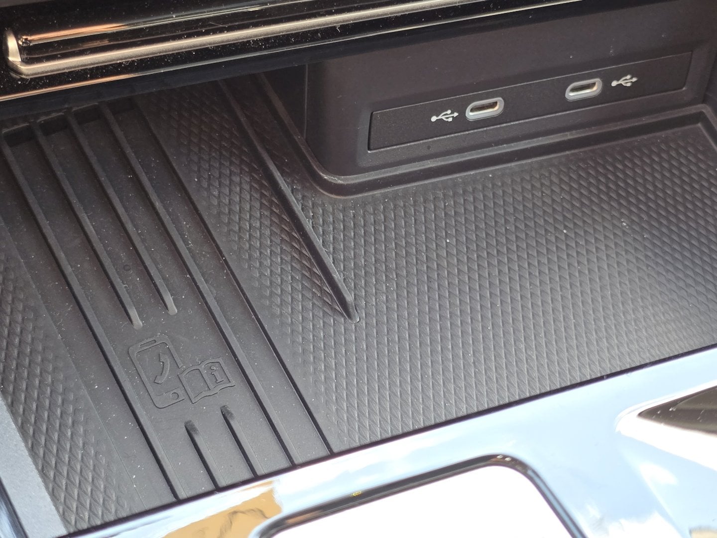 2025 Volkswagen Atlas SEL - Photo 9