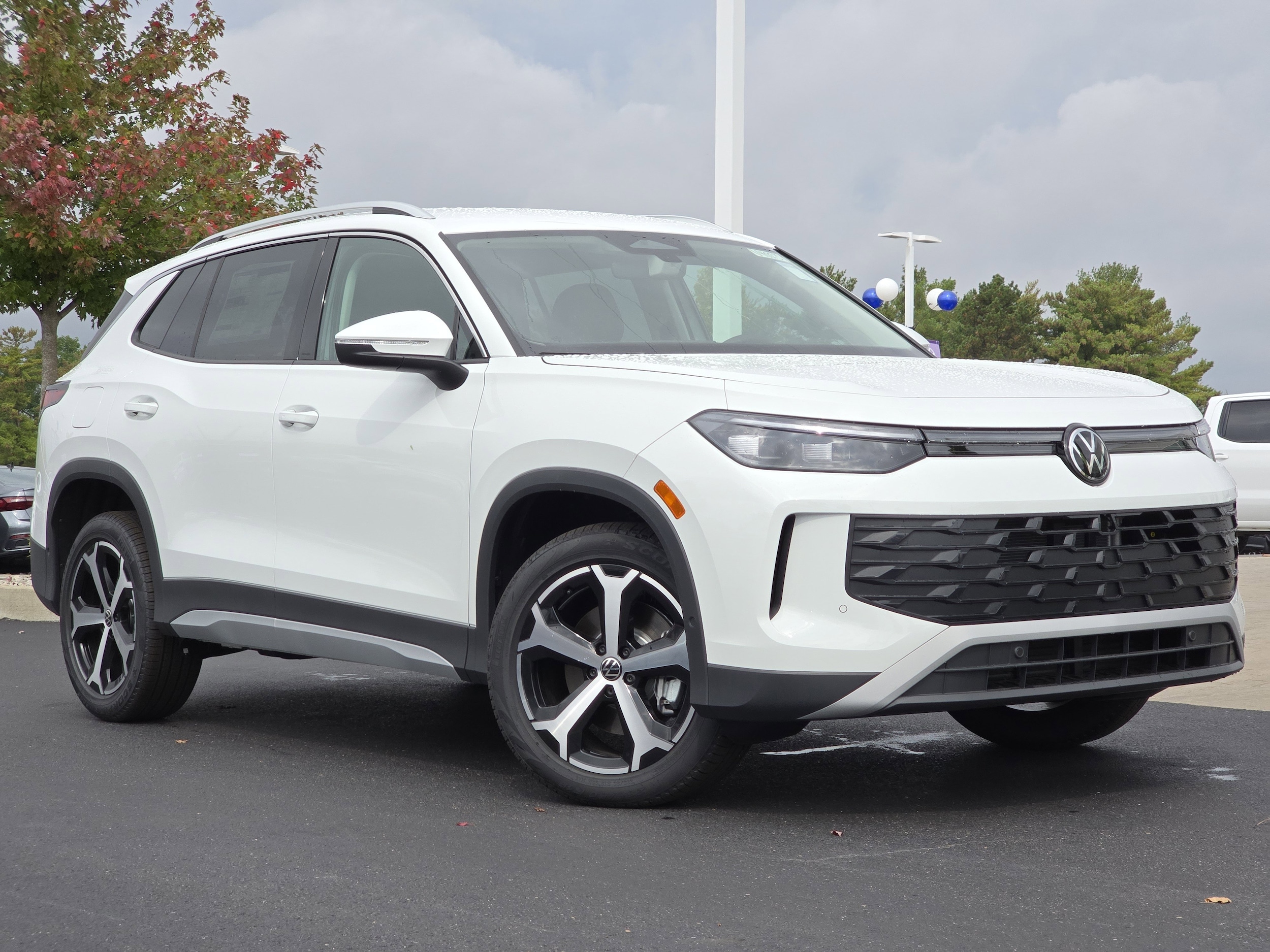 Volkswagen Tiguan ホワイト SUV A Reasonable SUV: 2022 Volkswagen Tiguan 110TSI Life Road Test