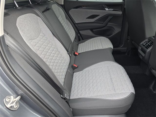 2025 Volkswagen Tiguan S - Photo 13