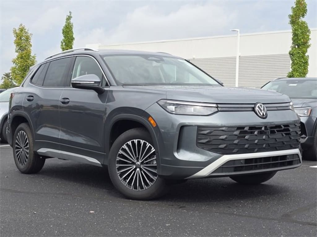 New 2025 Volkswagen Tiguan 2.0T S SUV