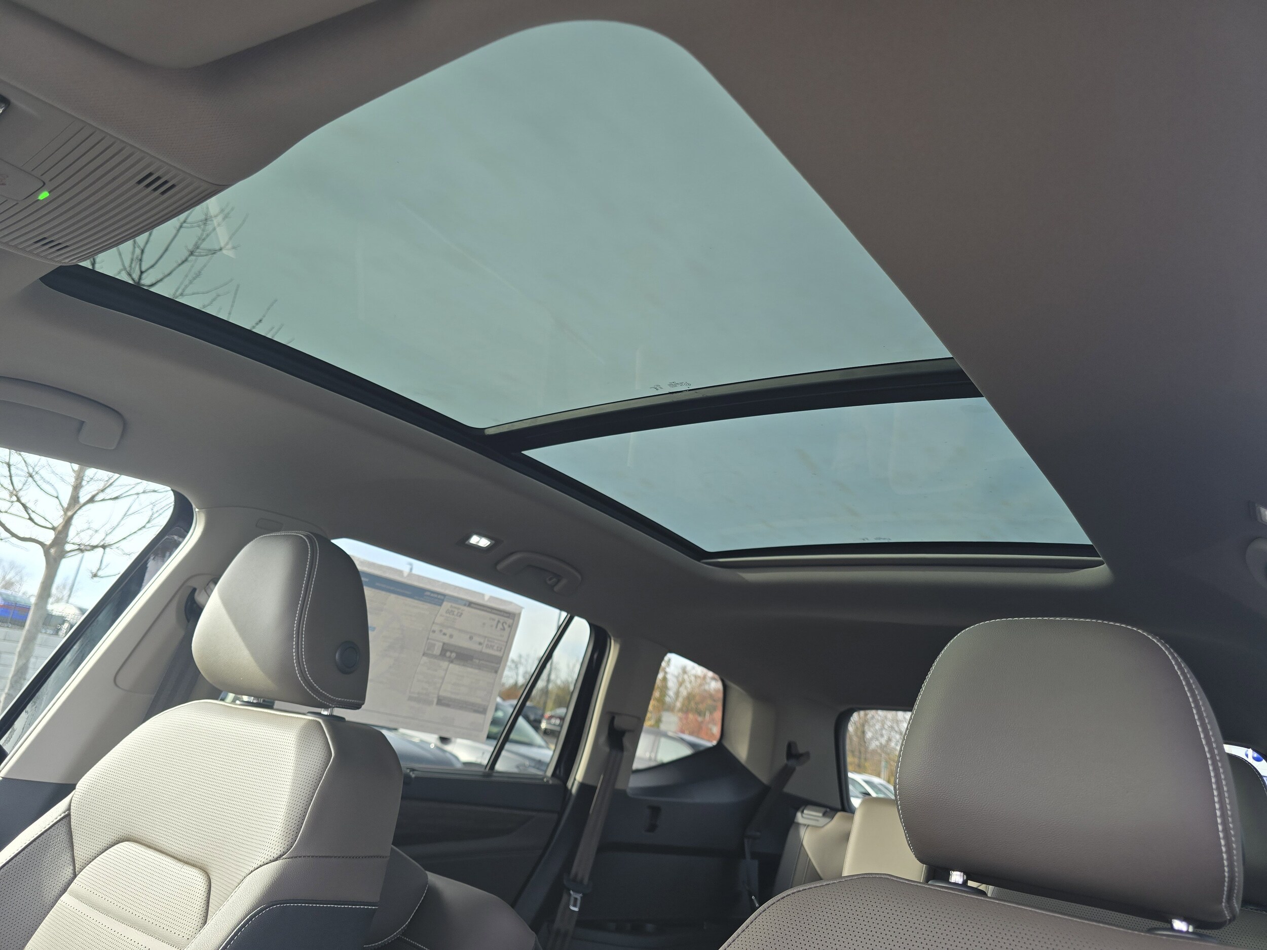 2026 Volkswagen Atlas SEL photo 3