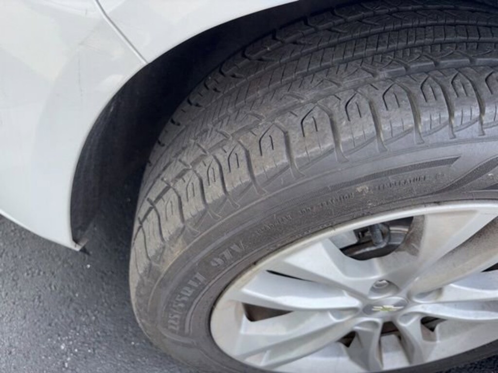 Used 2017 Chevrolet Malibu LT w/1LT Sedan