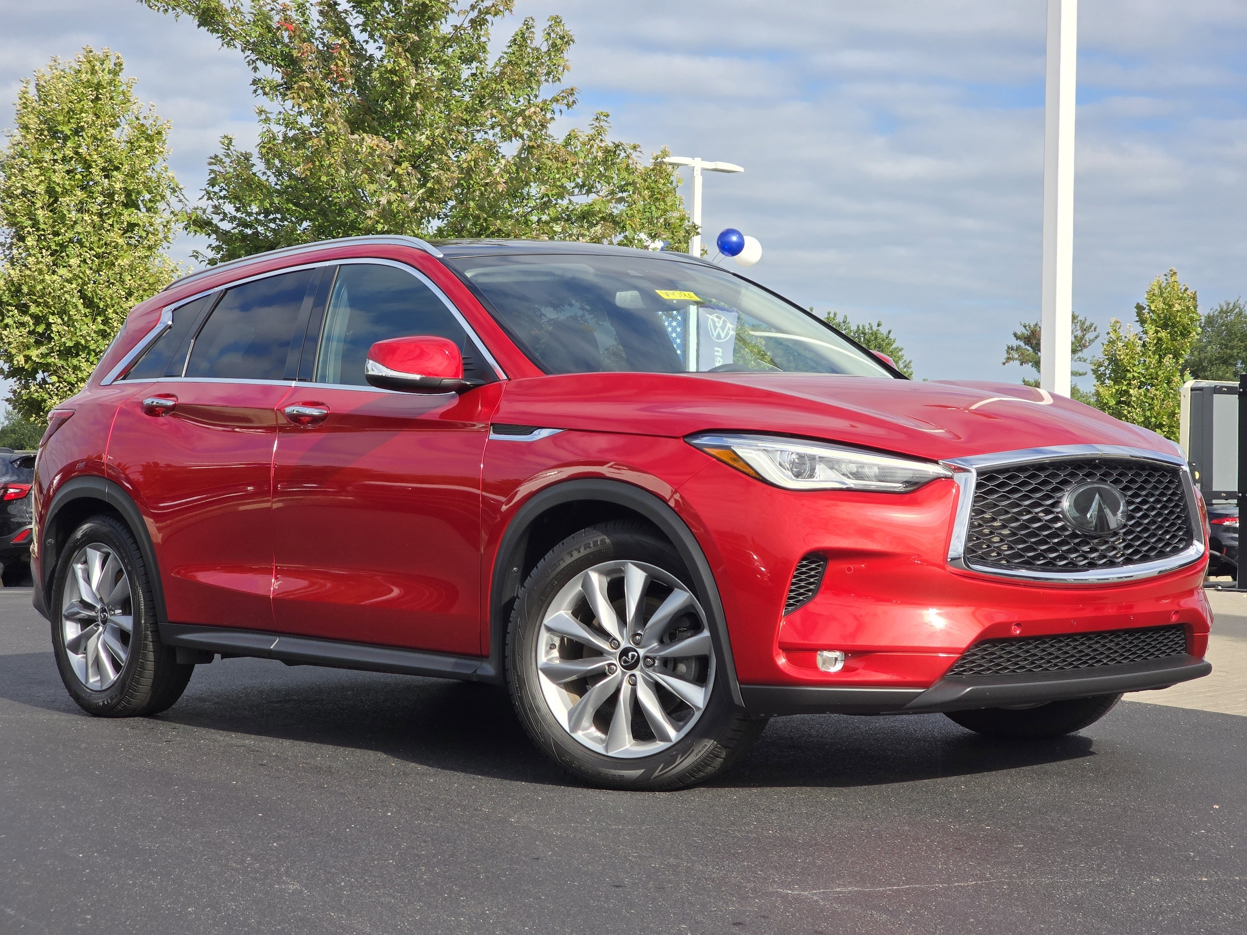 2020 Infiniti QX50 Luxe photo 2