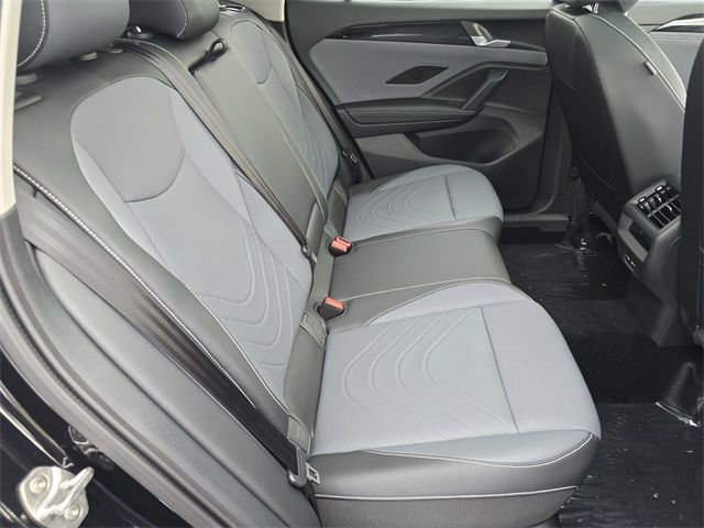 2026 Volkswagen Tiguan SE - Photo 12