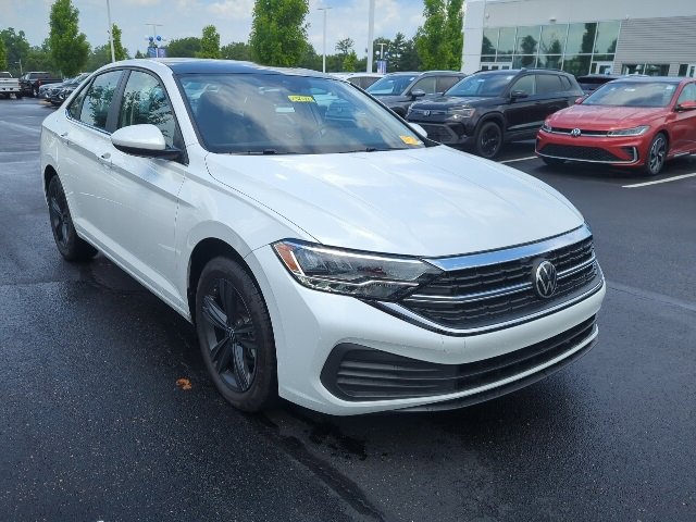 Used 2023 Volkswagen Jetta SE with VIN 3VW7M7BU7PM018964 for sale in Dayton, OH