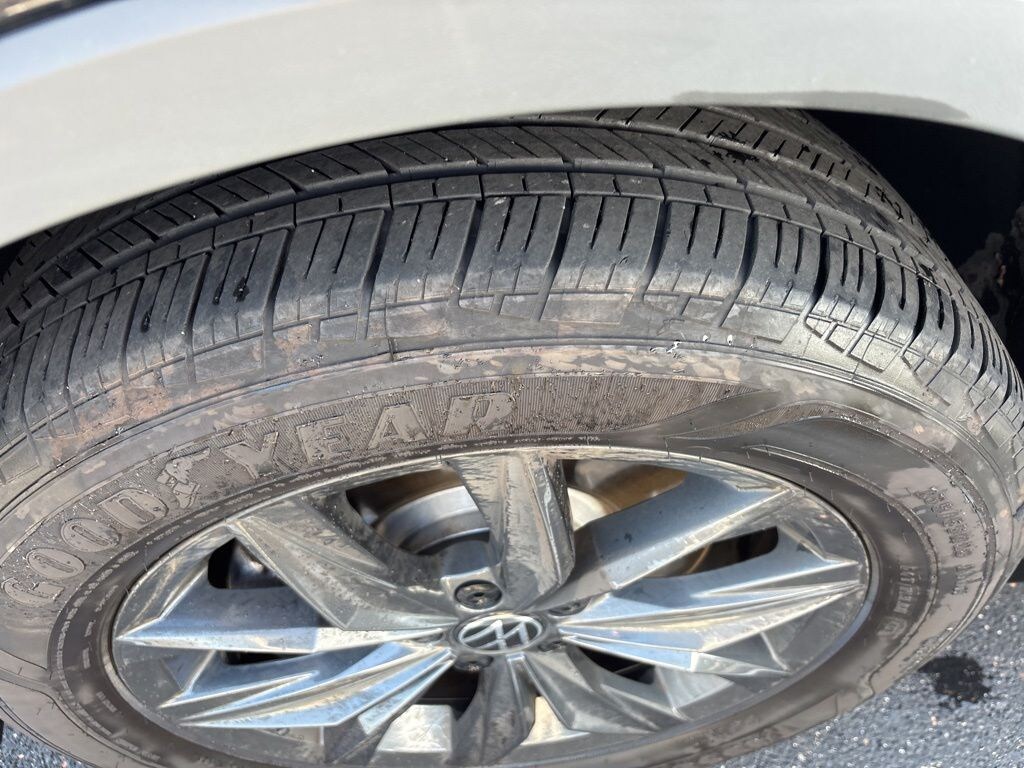 Certified 2024 Volkswagen Tiguan 2.0T SE SUV