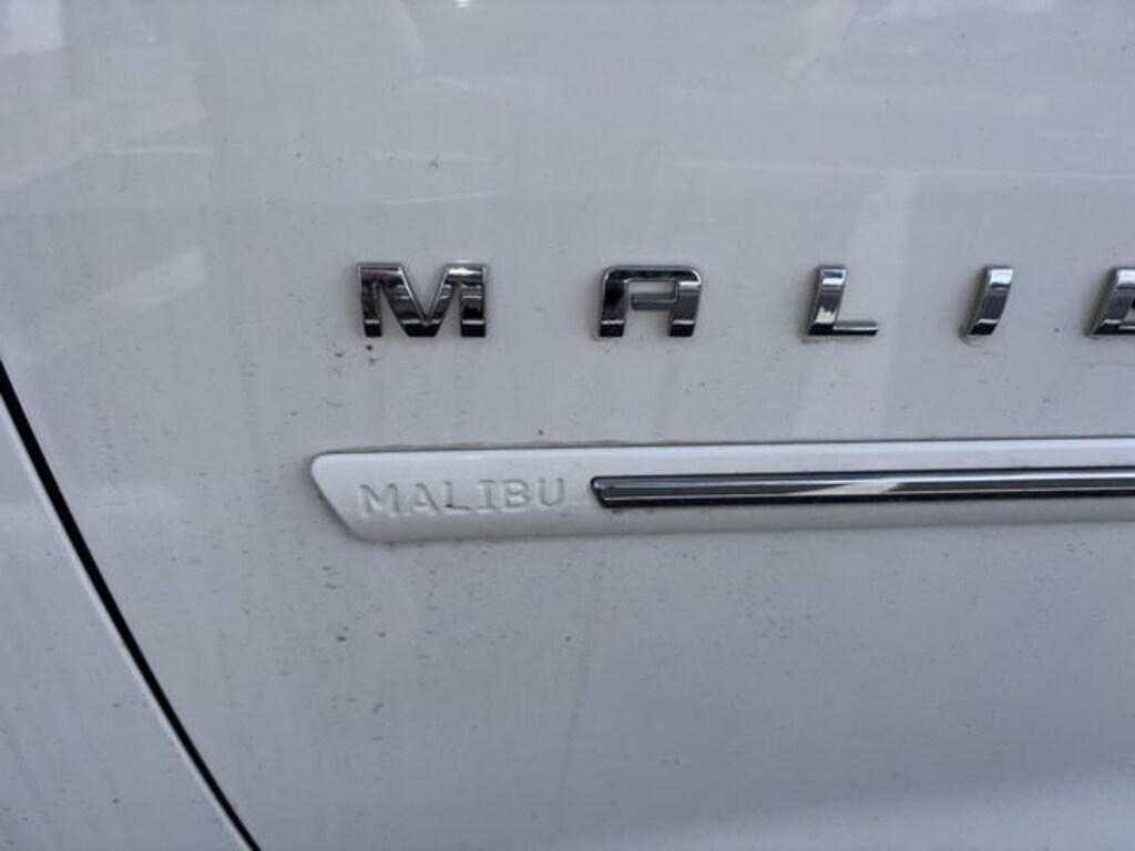 Used 2017 Chevrolet Malibu LT w/1LT Sedan