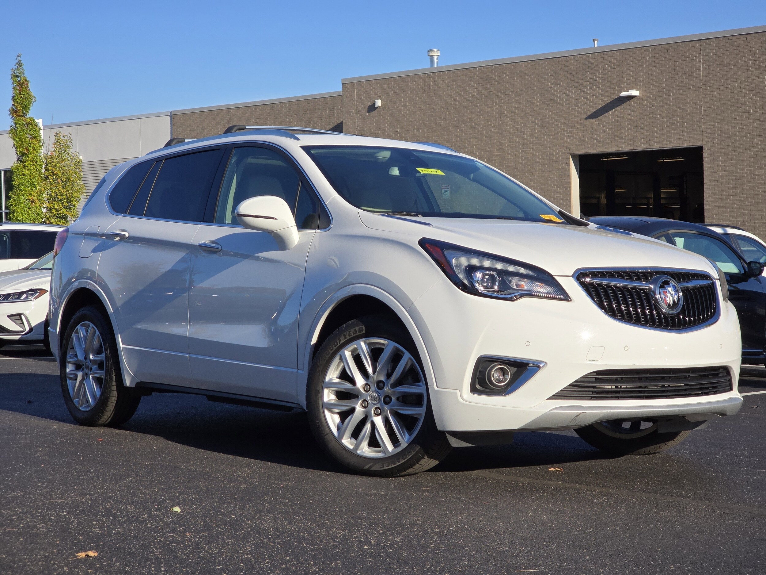2020 Buick Envision Premium I photo 2