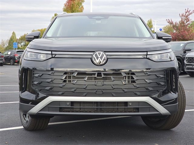 2026 Volkswagen Tiguan SE - Photo 8
