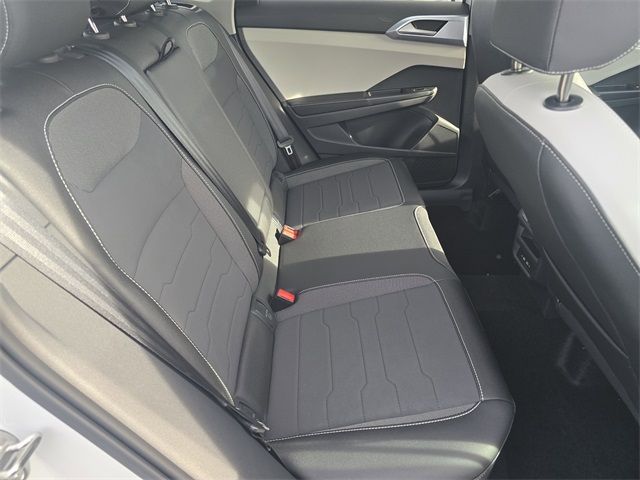 2026 Volkswagen Taos SE - Photo 11