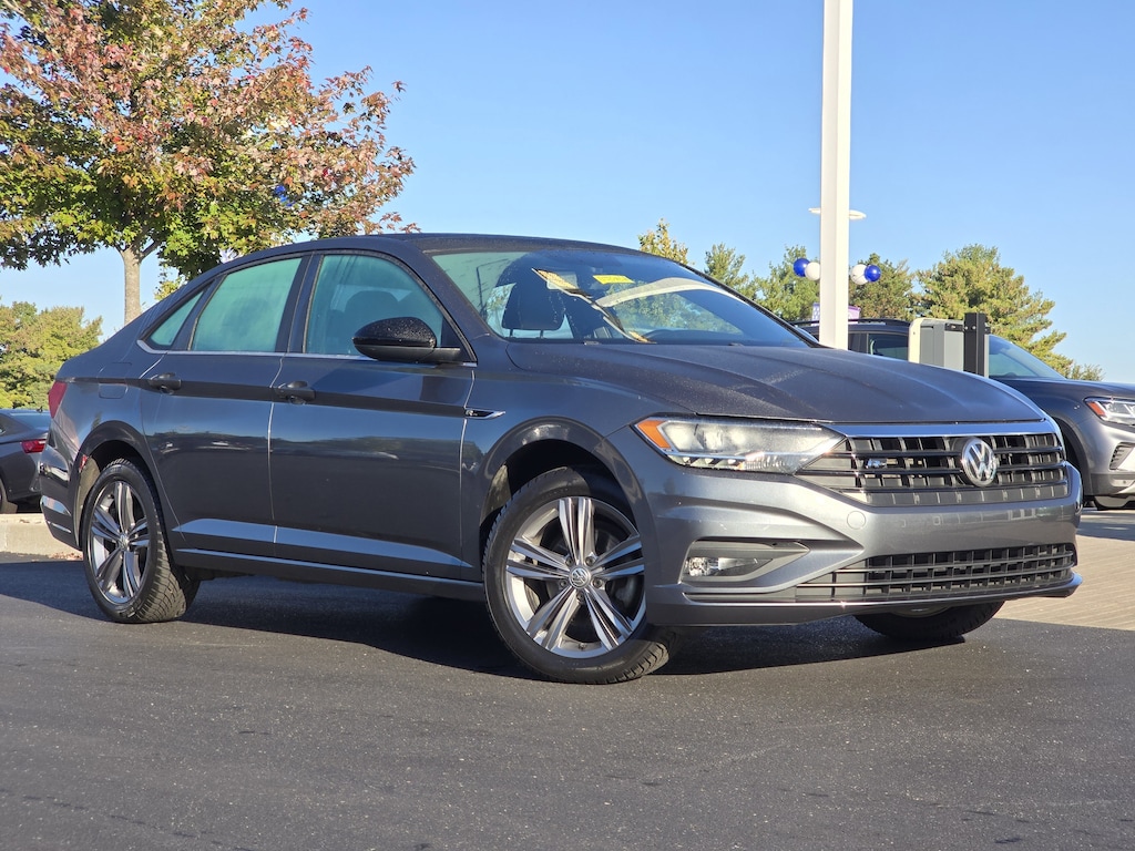 Used 2019 Volkswagen Jetta 1.4T R-Line Sedan